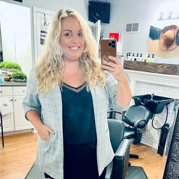 Meet your Posher, Amber - Picture 3 of 6